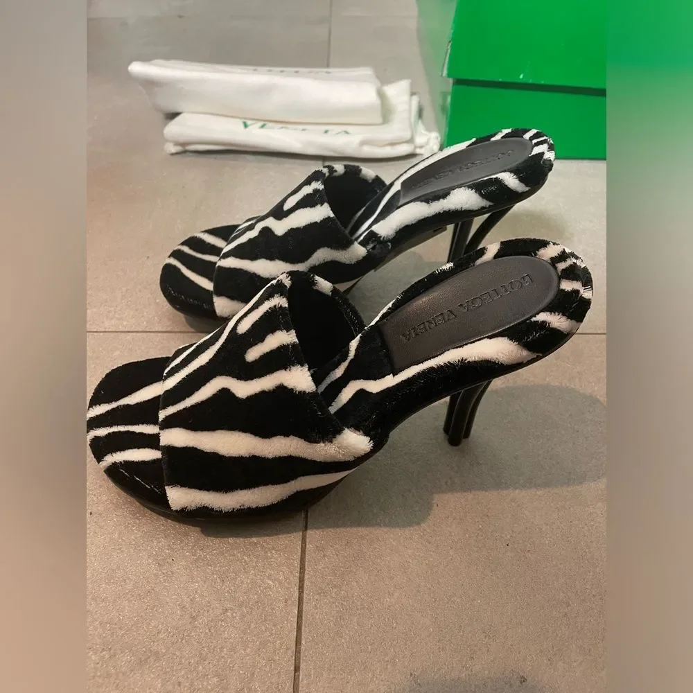 LETS NEGOTIATE Bottega Venetta Heels - Sz 7 - Zebra - Open Toe Stiletto Size 37